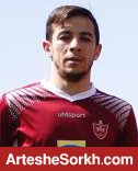 عنصر تکنیکی پرسپولیس با پیراهن شماره 77 عنصر تکنیکی پرسپولیس با پیراهن شماره 77