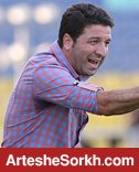 حلالی: پرسپولیس به راحتی گل می خورد و به سختی گل می زند حلالی: پرسپولیس به راحتی گل می خورد و به سختی گل می زند