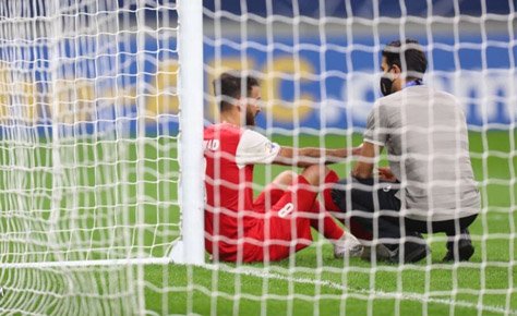 پرسپولیس تنها نیست پرسپولیس تنها نیست